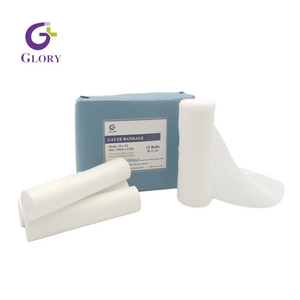 تضميد الجروح بضمادة شاش ناعمة